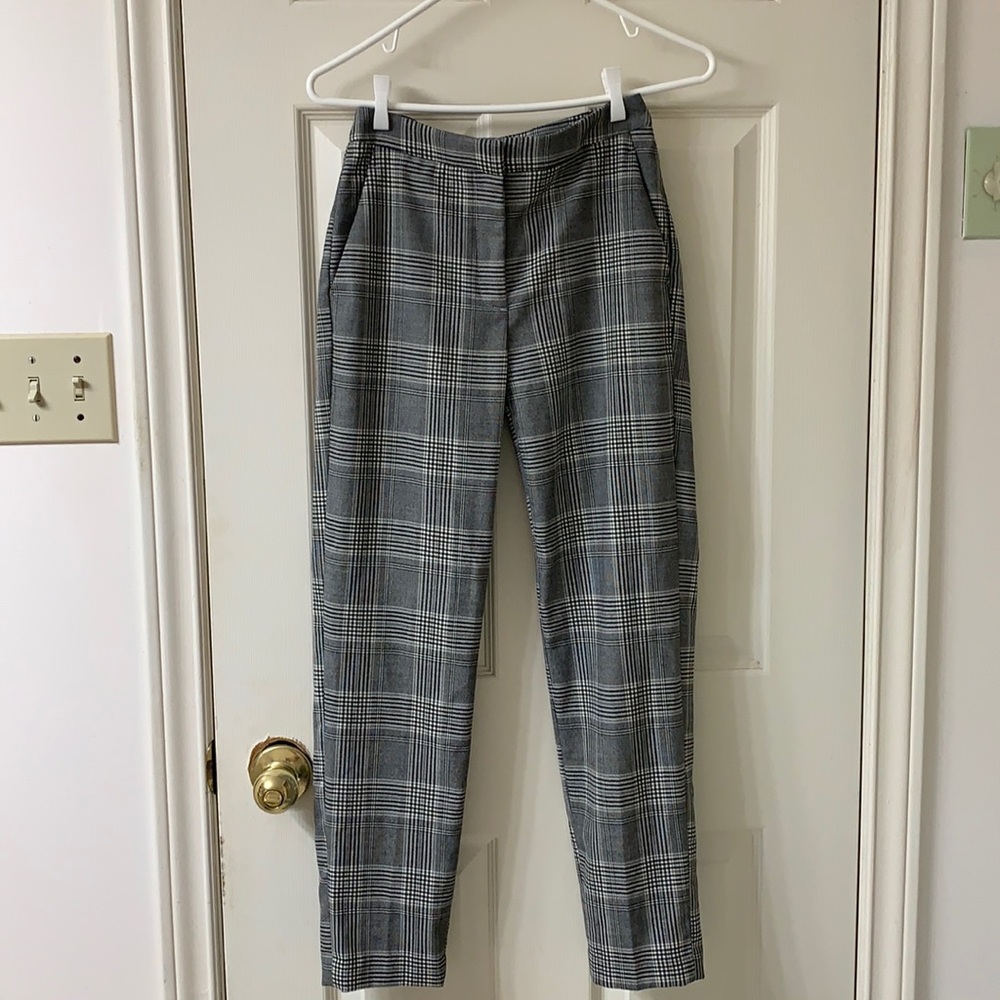 🌷3 for $25🌷H&M, US 0, Grey Black & White Glen Plaid Front & Back Pocket Pants